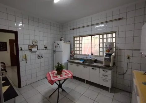 Comprar Casa / Padr&atilde;o em Mirassol R$ 300.000,00 - Foto 7