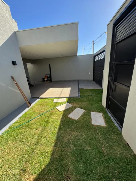 Alugar Casa / Padr&atilde;o em S&atilde;o Jos&eacute; do Rio Preto. apenas R$ 340.000,00