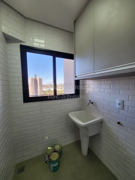 Alugar Apartamento / Padr&atilde;o em S&atilde;o Jos&eacute; do Rio Preto R$ 3.000,00 - Foto 16