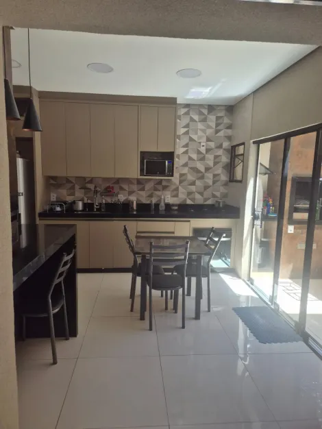 Comprar Apartamento / Padr&atilde;o em S&atilde;o Jos&eacute; do Rio Preto R$ 289.000,00 - Foto 2
