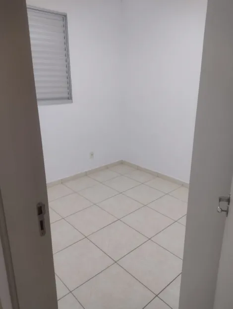 Alugar Apartamento / Padr&atilde;o em S&atilde;o Jos&eacute; do Rio Preto R$ 900,00 - Foto 8