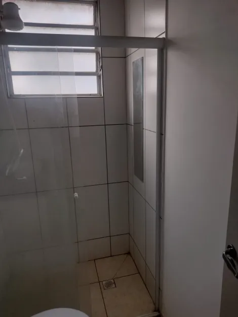 Alugar Apartamento / Padr&atilde;o em S&atilde;o Jos&eacute; do Rio Preto R$ 900,00 - Foto 14