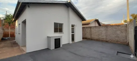 Alugar Casa / Padr&atilde;o em Bady Bassitt. apenas R$ 800,00