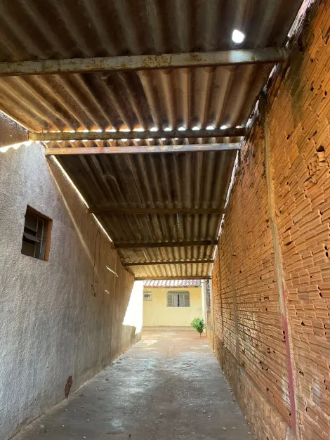 Alugar Casa / Padr&atilde;o em S&atilde;o Jos&eacute; do Rio Preto R$ 1.400,00 - Foto 2