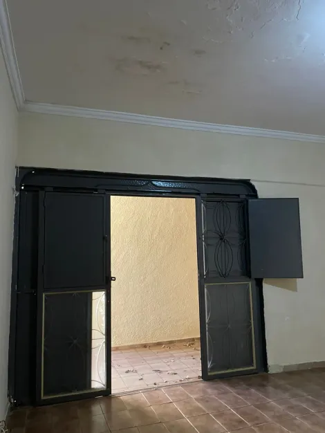 Alugar Casa / Padr&atilde;o em S&atilde;o Jos&eacute; do Rio Preto R$ 1.400,00 - Foto 5