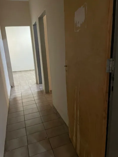 Alugar Casa / Padr&atilde;o em S&atilde;o Jos&eacute; do Rio Preto R$ 1.400,00 - Foto 6