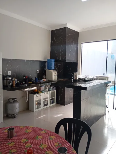 Comprar Casa / Padr&atilde;o em Ol&iacute;mpia R$ 490.000,00 - Foto 7