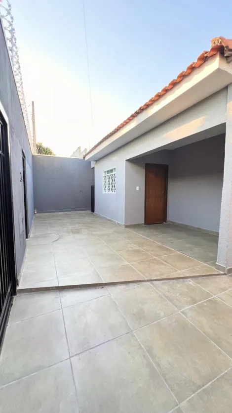 Alugar Casa / Padr&atilde;o em S&atilde;o Jos&eacute; do Rio Preto R$ 2.000,00 - Foto 2