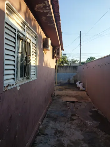 Comprar Casa / Padr&atilde;o em S&atilde;o Jos&eacute; do Rio Preto R$ 325.000,00 - Foto 4
