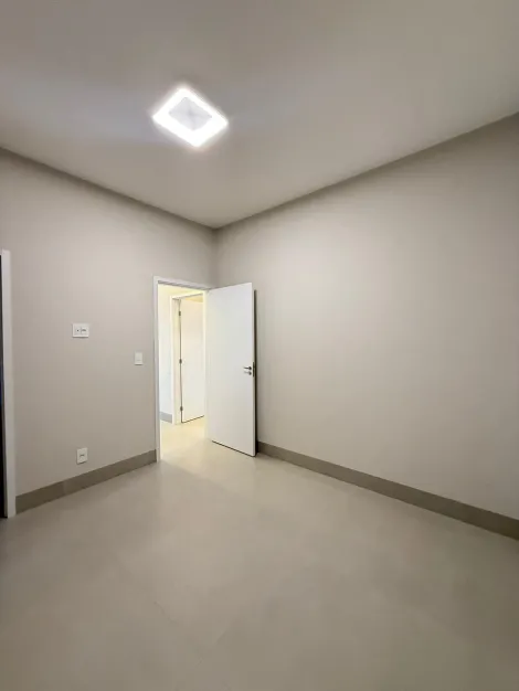 Comprar Casa / Padr&atilde;o em S&atilde;o Jos&eacute; do Rio Preto R$ 685.000,00 - Foto 15