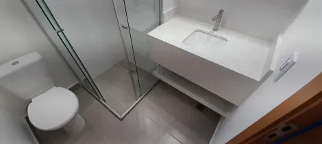 Alugar Apartamento / Padr&atilde;o em S&atilde;o Jos&eacute; do Rio Preto R$ 1.700,00 - Foto 5