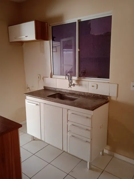 Alugar Casa / Condom&iacute;nio em S&atilde;o Jos&eacute; do Rio Preto R$ 1.500,00 - Foto 10