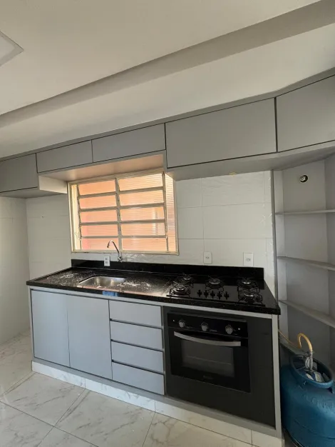 Alugar Apartamento / Padr&atilde;o em S&atilde;o Jos&eacute; do Rio Preto R$ 1.600,00 - Foto 4