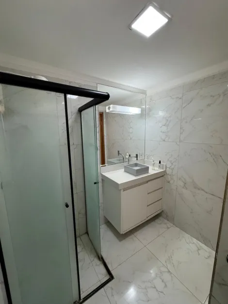Alugar Apartamento / Padr&atilde;o em S&atilde;o Jos&eacute; do Rio Preto R$ 1.600,00 - Foto 14