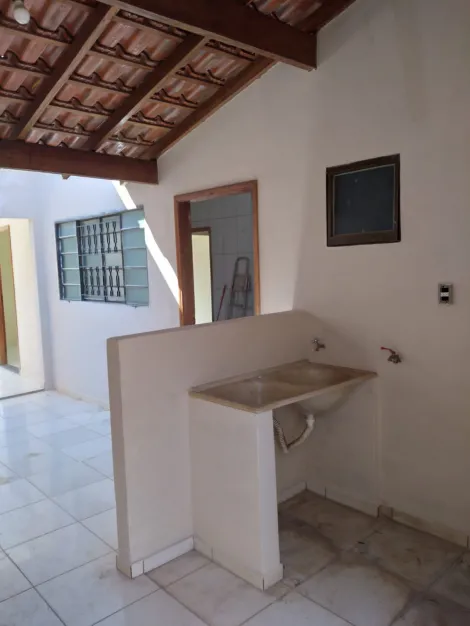 Alugar Casa / Padr&atilde;o em S&atilde;o Jos&eacute; do Rio Preto R$ 1.500,00 - Foto 9