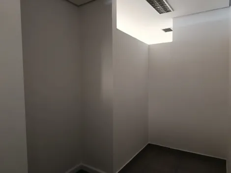 Alugar Comercial / Sal&atilde;o em S&atilde;o Jos&eacute; do Rio Preto R$ 30.000,00 - Foto 20