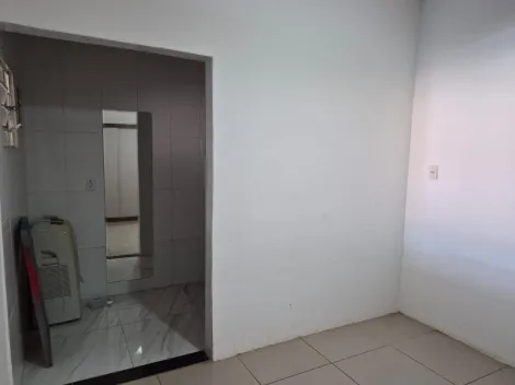 Alugar Casa / Padr&atilde;o em S&atilde;o Jos&eacute; do Rio Preto R$ 2.100,00 - Foto 2