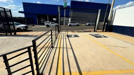 Alugar Comercial / Sal&atilde;o em S&atilde;o Jos&eacute; do Rio Preto R$ 16.000,00 - Foto 3