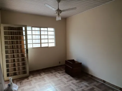 Alugar Casa / Padr&atilde;o em S&atilde;o Jos&eacute; do Rio Preto R$ 1.250,00 - Foto 4