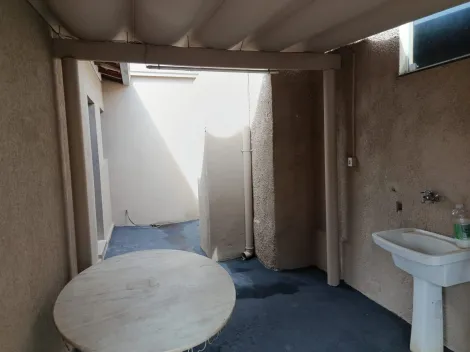 Alugar Casa / Padr&atilde;o em S&atilde;o Jos&eacute; do Rio Preto R$ 1.250,00 - Foto 9