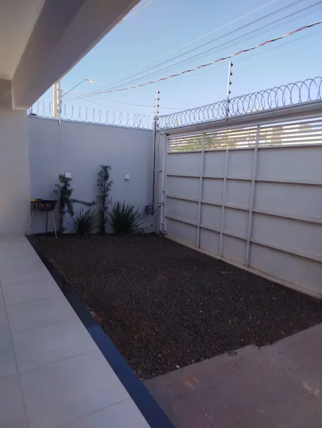 Alugar Casa / Padr&atilde;o em S&atilde;o Jos&eacute; do Rio Preto. apenas R$ 350.000,00