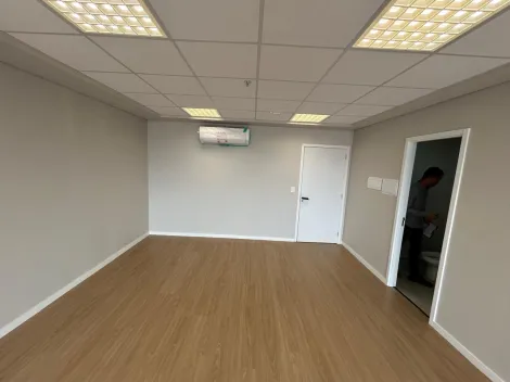 Alugar Comercial / Sala em S&atilde;o Jos&eacute; do Rio Preto R$ 3.700,00 - Foto 3