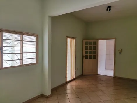 Alugar Casa / Padr&atilde;o em S&atilde;o Jos&eacute; do Rio Preto R$ 1.600,00 - Foto 4