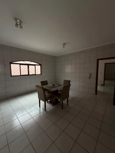 Comprar Casa / Padr&atilde;o em S&atilde;o Jos&eacute; do Rio Preto R$ 750.000,00 - Foto 3