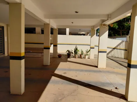 Alugar Apartamento / Padr&atilde;o em S&atilde;o Jos&eacute; do Rio Preto R$ 1.977,00 - Foto 2