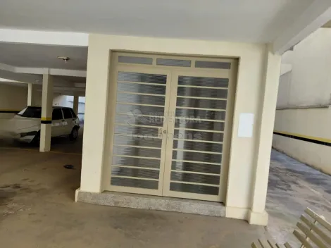 Alugar Apartamento / Padr&atilde;o em S&atilde;o Jos&eacute; do Rio Preto. apenas R$ 1.977,00