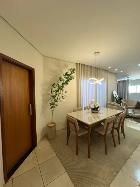 Comprar Casa / Padr&atilde;o em S&atilde;o Jos&eacute; do Rio Preto R$ 900.000,00 - Foto 2