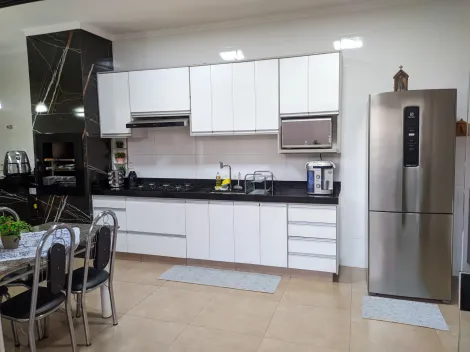 Alugar Casa / Padr&atilde;o em S&atilde;o Jos&eacute; do Rio Preto. apenas R$ 2.300,00