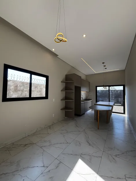 Alugar Casa / Padr&atilde;o em S&atilde;o Jos&eacute; do Rio Preto. apenas R$ 450.000,00