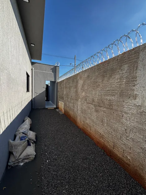 Comprar Casa / Padr&atilde;o em S&atilde;o Jos&eacute; do Rio Preto R$ 450.000,00 - Foto 18