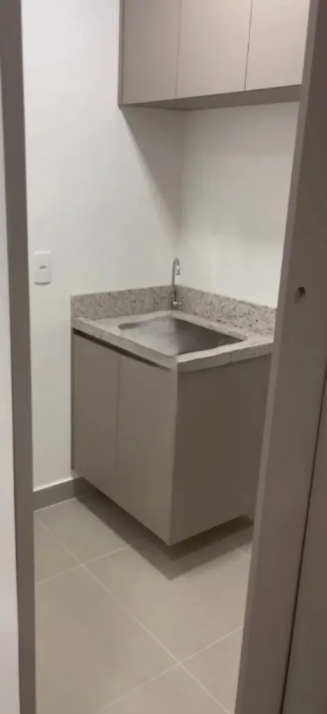 Alugar Apartamento / Padr&atilde;o em S&atilde;o Jos&eacute; do Rio Preto R$ 2.800,00 - Foto 3