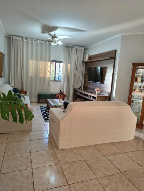 Alugar Casa / Padr&atilde;o em S&atilde;o Jos&eacute; do Rio Preto R$ 5.000,00 - Foto 5