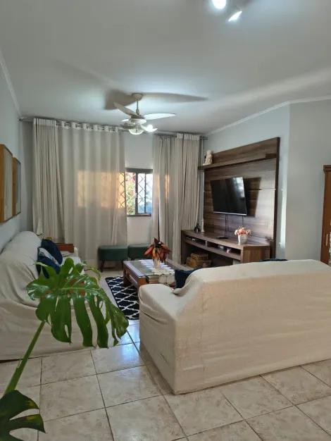 Alugar Casa / Padr&atilde;o em S&atilde;o Jos&eacute; do Rio Preto R$ 5.000,00 - Foto 4