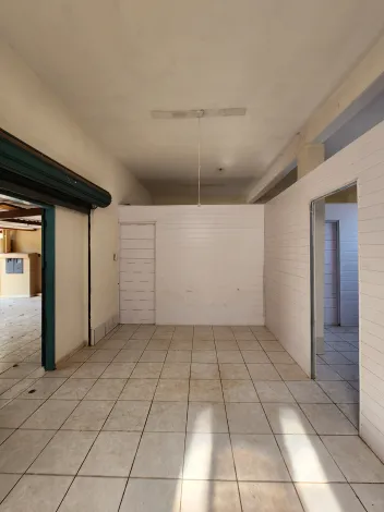 Alugar Comercial / Sal&atilde;o em S&atilde;o Jos&eacute; do Rio Preto R$ 850,00 - Foto 3