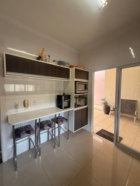 Alugar Casa / Padr&atilde;o em S&atilde;o Jos&eacute; do Rio Preto. apenas R$ 850.000,00