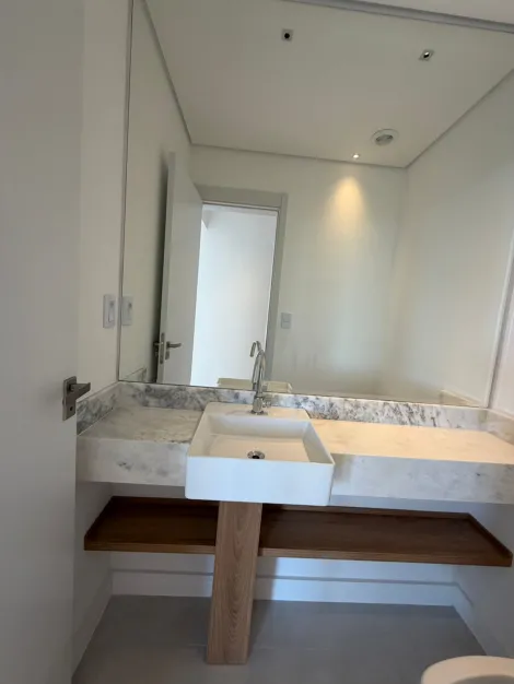 Alugar Apartamento / Padr&atilde;o em S&atilde;o Jos&eacute; do Rio Preto R$ 5.500,00 - Foto 12