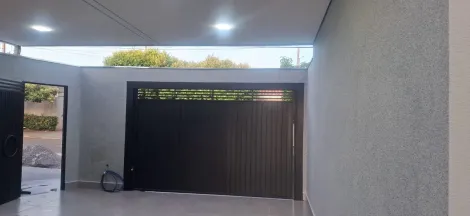 Alugar Casa / Padr&atilde;o em S&atilde;o Jos&eacute; do Rio Preto. apenas R$ 400.000,00