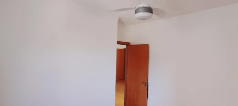 Alugar Apartamento / Padr&atilde;o em S&atilde;o Jos&eacute; do Rio Preto R$ 1.000,00 - Foto 9
