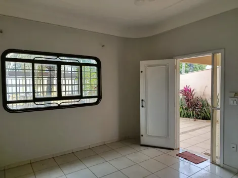 Alugar Casa / Padr&atilde;o em S&atilde;o Jos&eacute; do Rio Preto R$ 2.700,00 - Foto 4