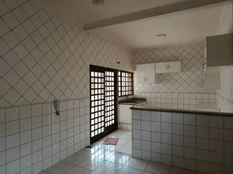 Alugar Casa / Padr&atilde;o em S&atilde;o Jos&eacute; do Rio Preto R$ 2.700,00 - Foto 5