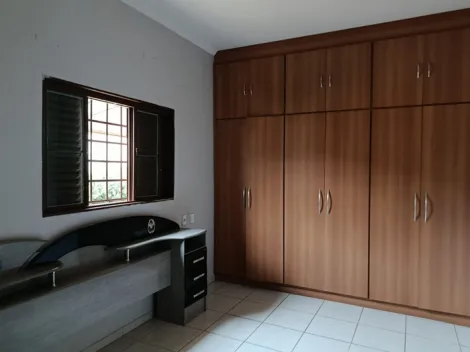 Alugar Casa / Padr&atilde;o em S&atilde;o Jos&eacute; do Rio Preto R$ 2.700,00 - Foto 14