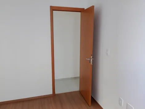 Alugar Apartamento / Padr&atilde;o em S&atilde;o Jos&eacute; do Rio Preto R$ 1.200,00 - Foto 14