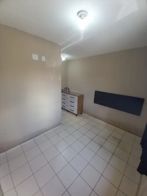 Alugar Casa / Condom&iacute;nio em S&atilde;o Jos&eacute; do Rio Preto R$ 1.300,00 - Foto 5