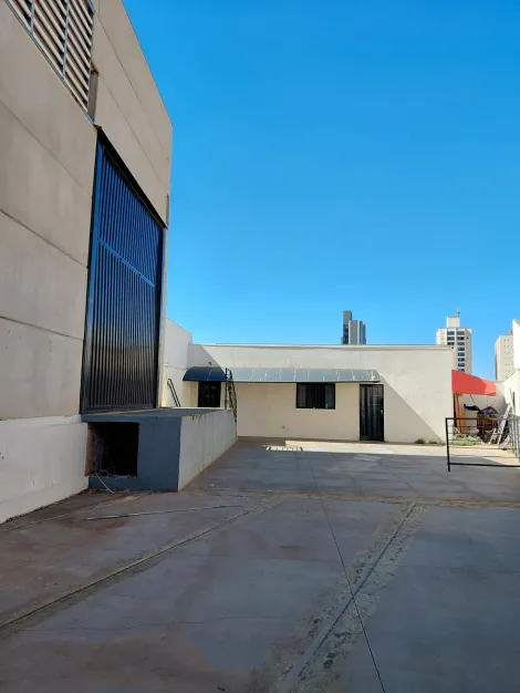 Alugar Comercial / Galp&otilde;es em S&atilde;o Jos&eacute; do Rio Preto R$ 16.000,00 - Foto 4