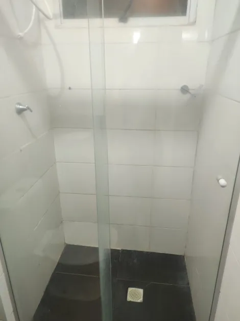Alugar Apartamento / Padr&atilde;o em S&atilde;o Jos&eacute; do Rio Preto R$ 1.200,00 - Foto 7
