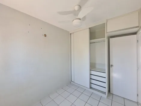 Alugar Casa / Condom&iacute;nio em S&atilde;o Jos&eacute; do Rio Preto R$ 1.300,00 - Foto 6